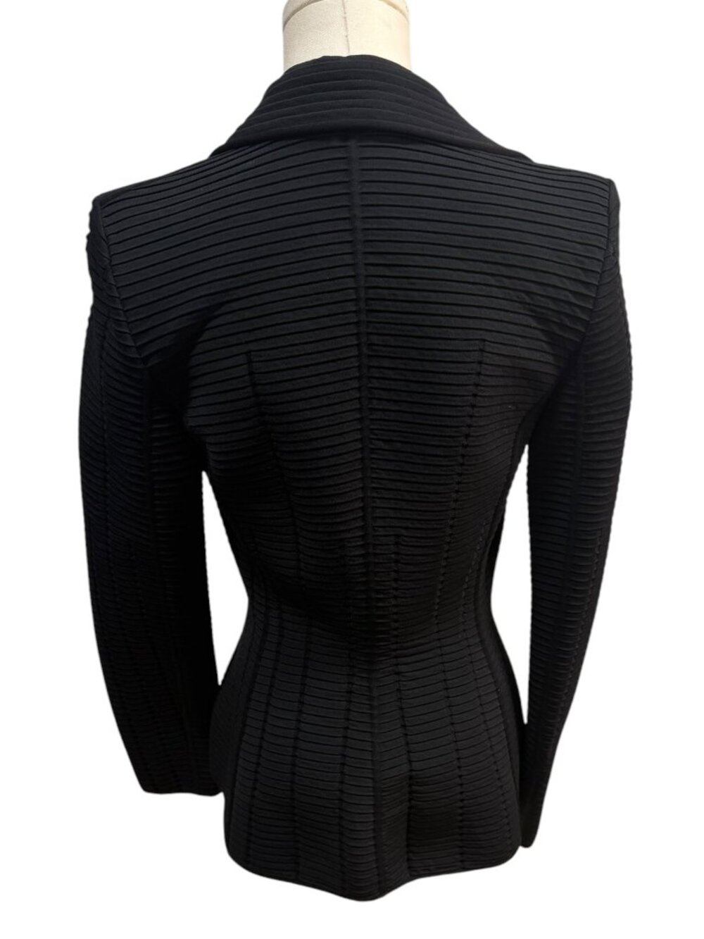 EUC Vintage Giorgio Armani Black Ribbed Pleated Blazer Jacket IT 40 US 4 - Picture 2 of 6